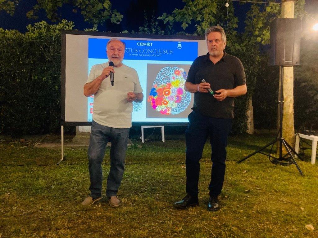 Due voci, un pensiero